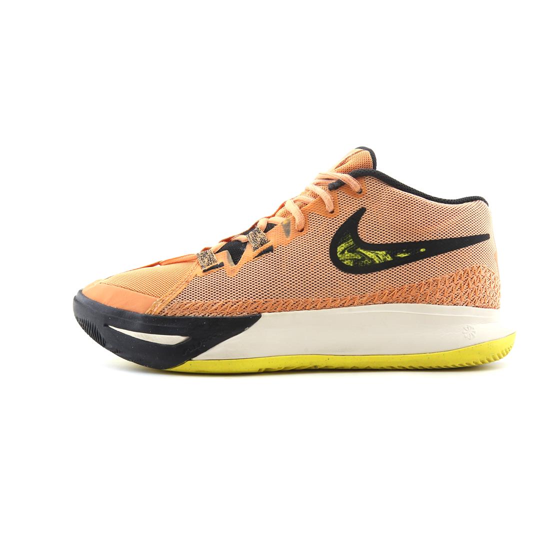 NIKE KYRIE FLYTRAP 6
