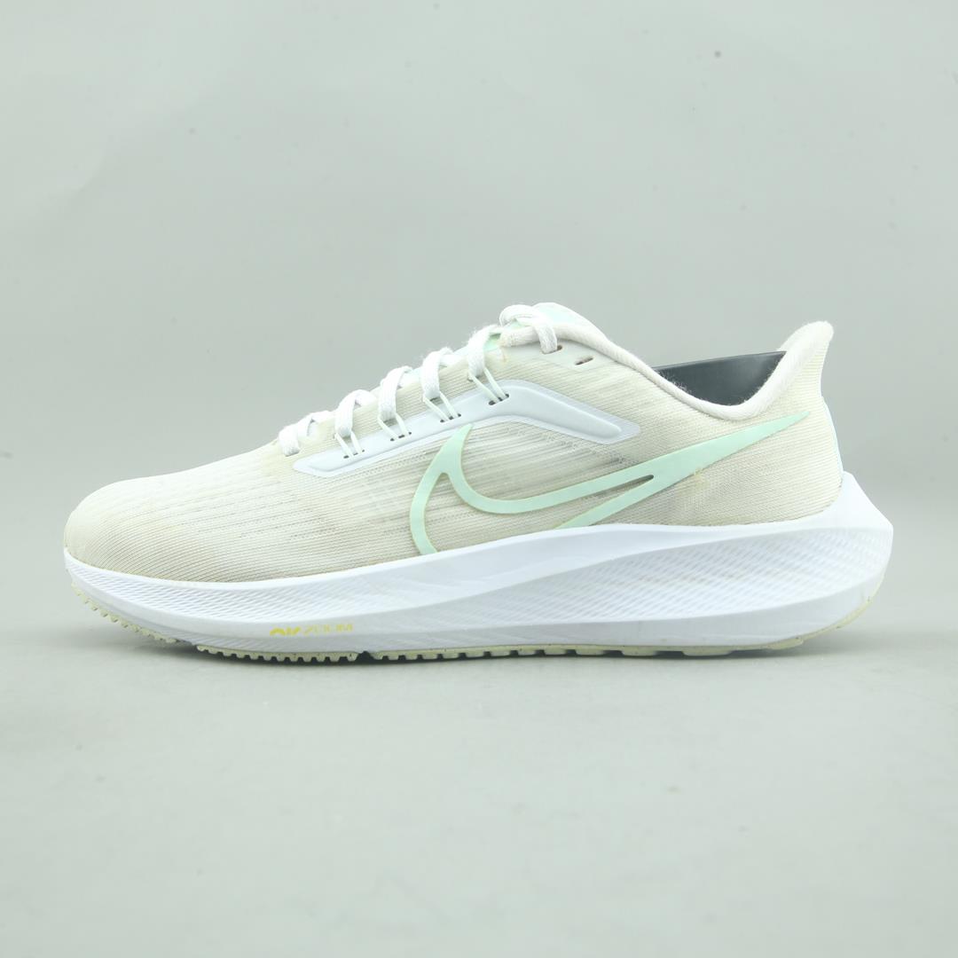 NIKE AIR ZOOM PEGASUS 39