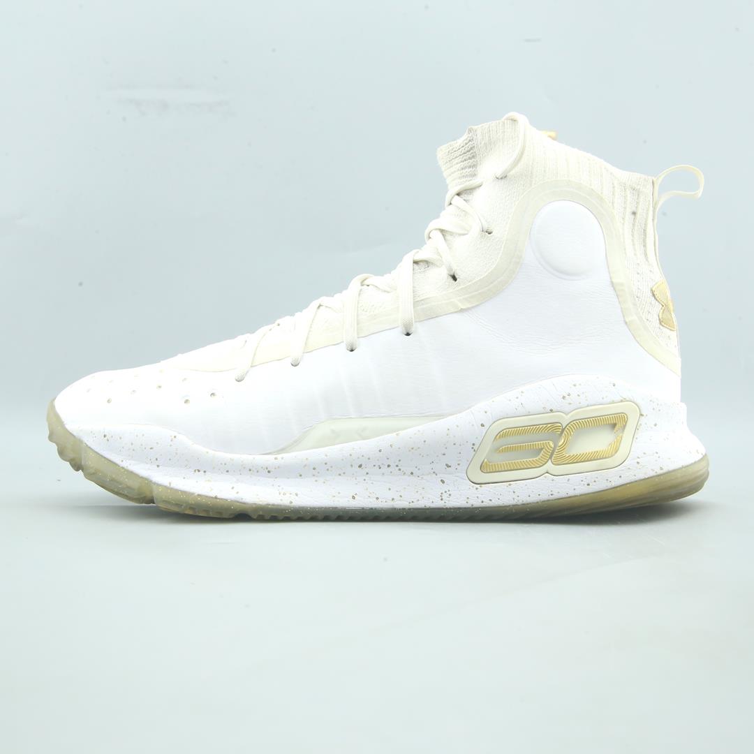 UNDER ARMOUR CURRY 4