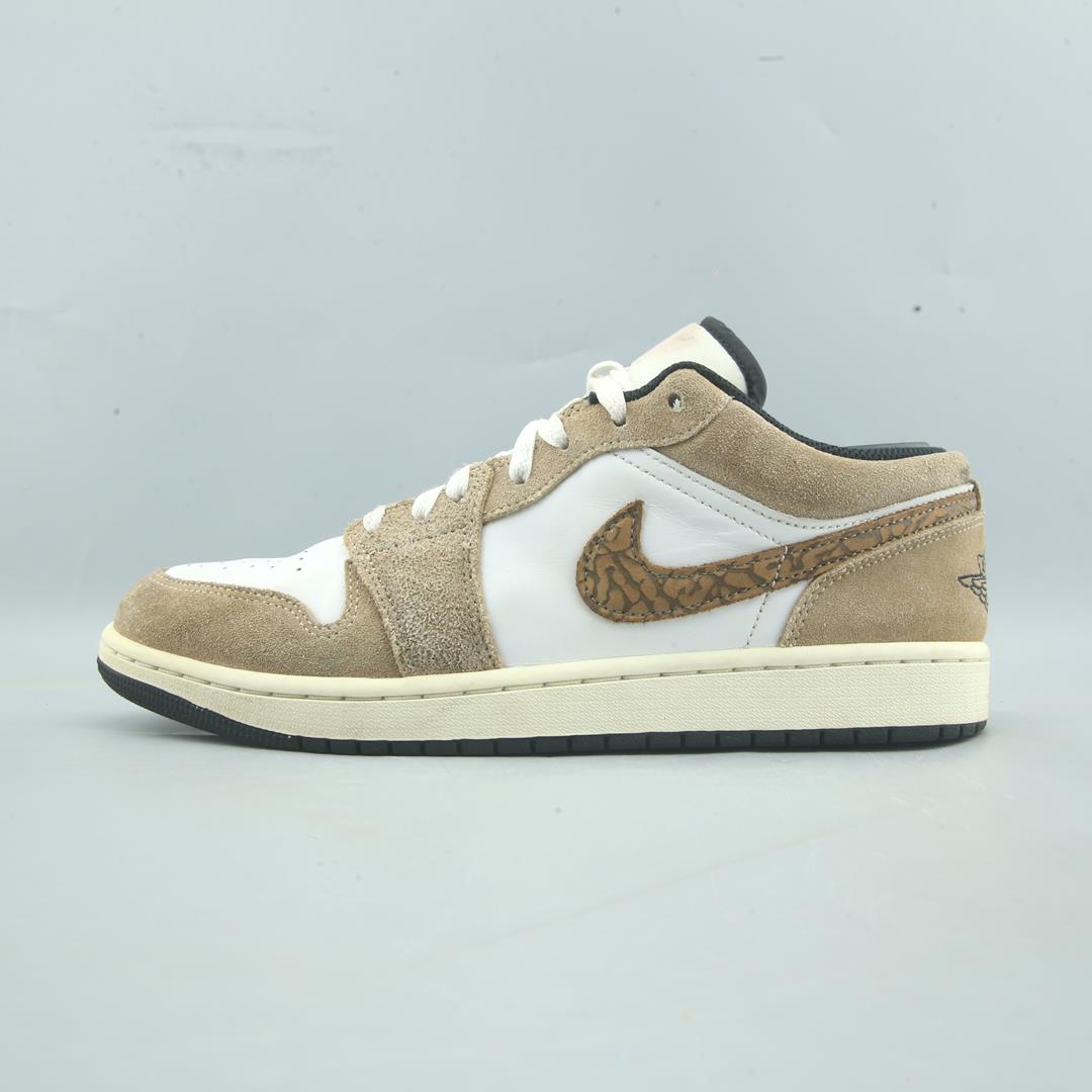 NIKE JORDAN 1 LOW SE