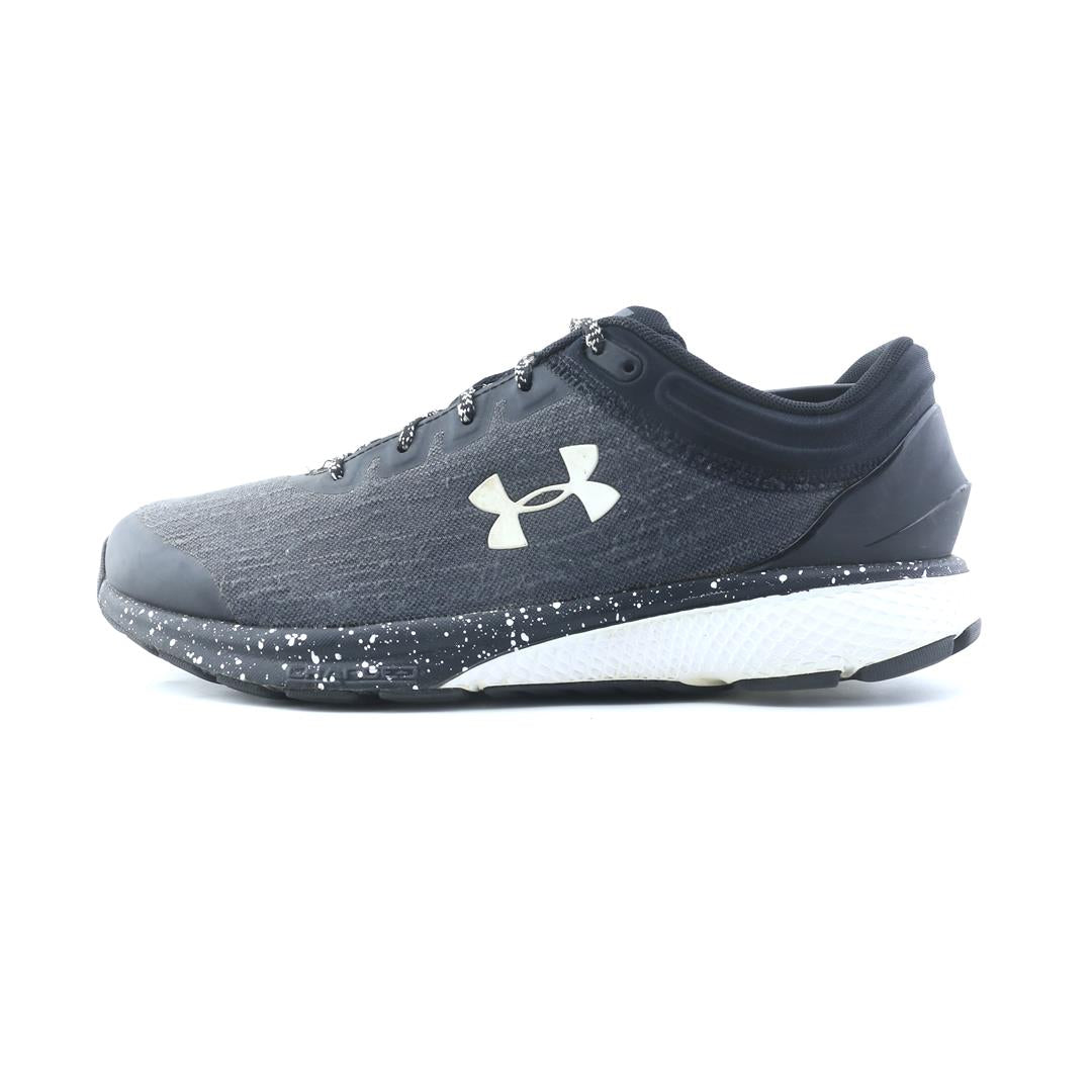 UNDER ARMOUR CHARGED ESCAPE 3