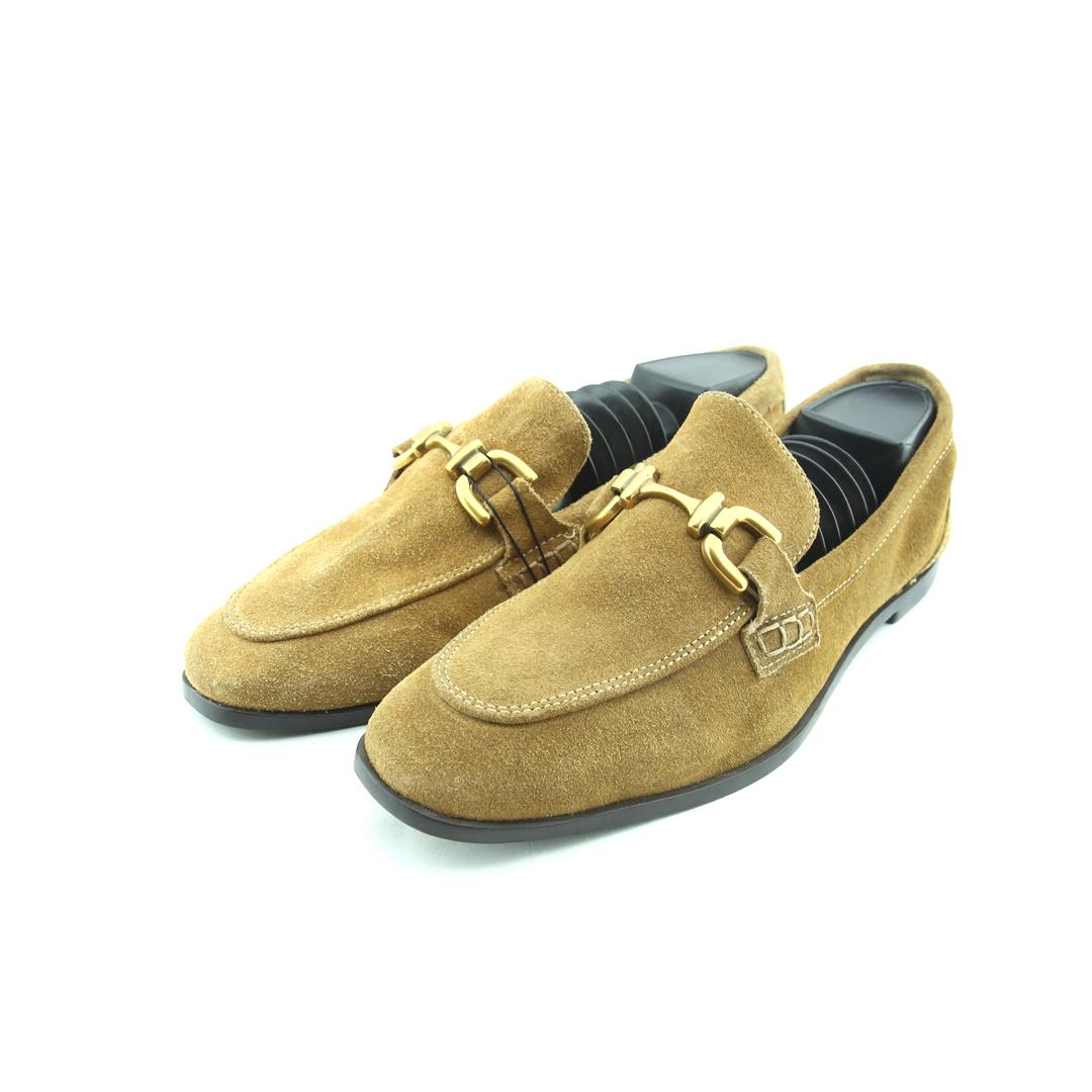 ZARA. .