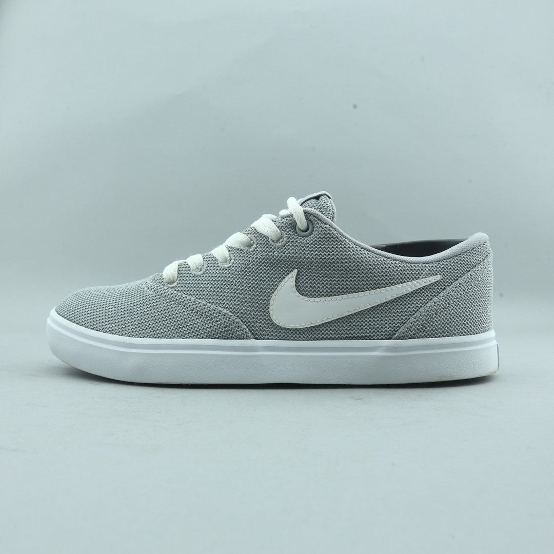 NIKE SB CHECK