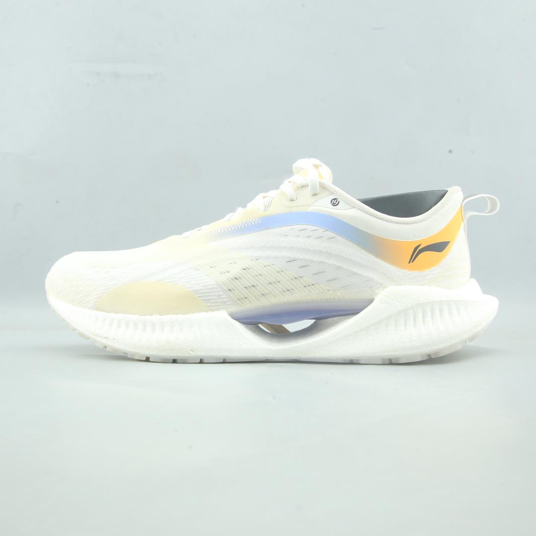 LI-NING SUPER LIGHT 19