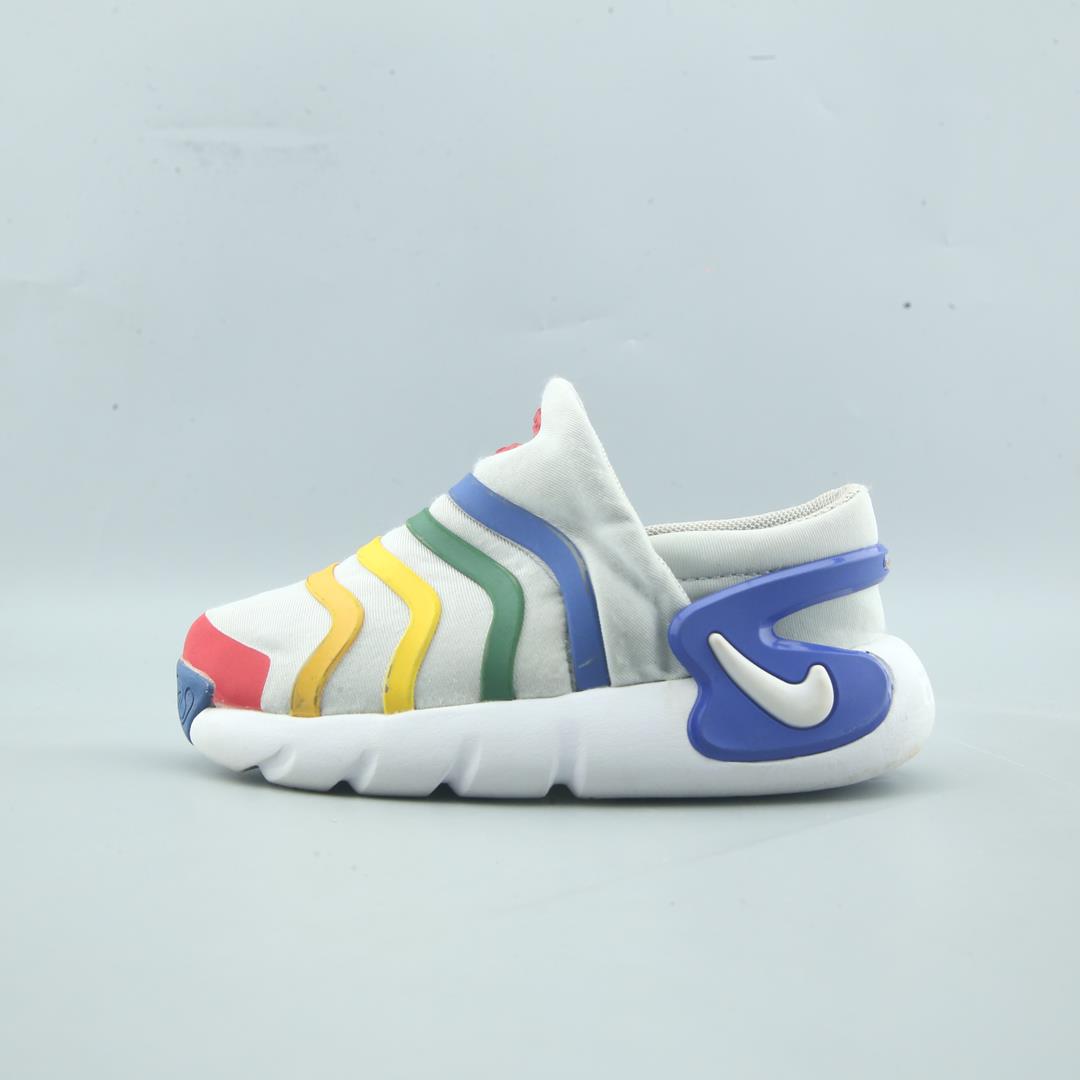 NIKE DYNAMO GO