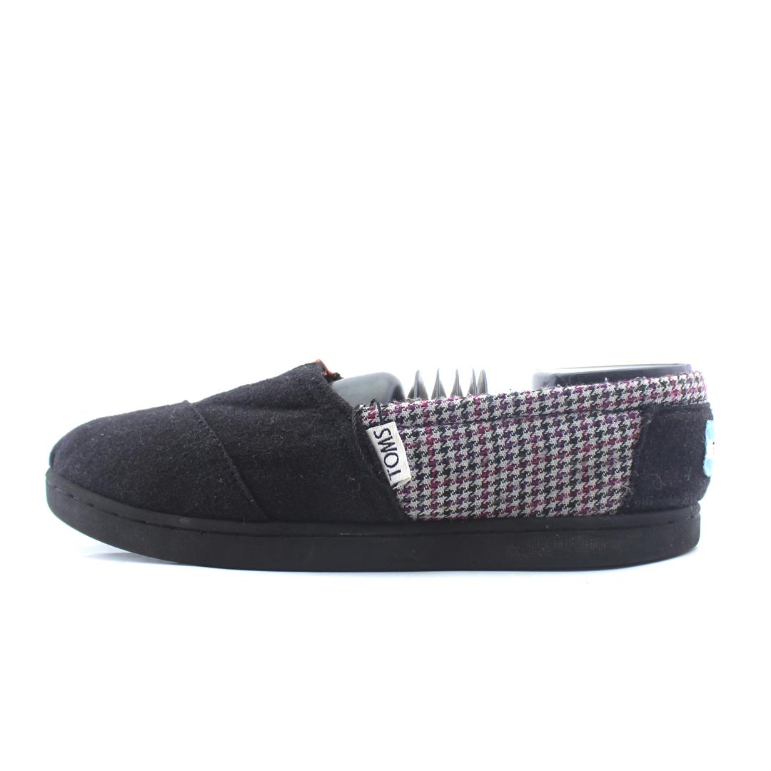 TOMS .