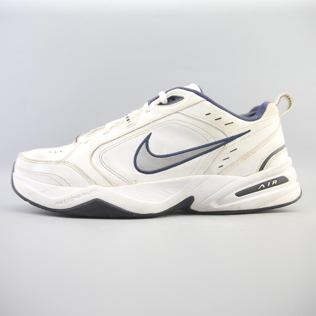 NIKE AIR MONARCH IV