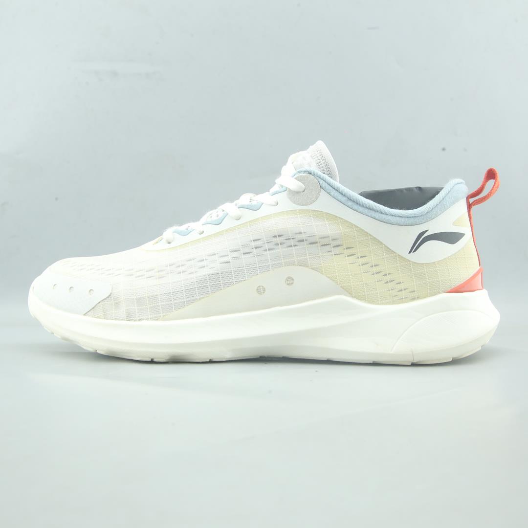 LI-NING LIGHT EASE