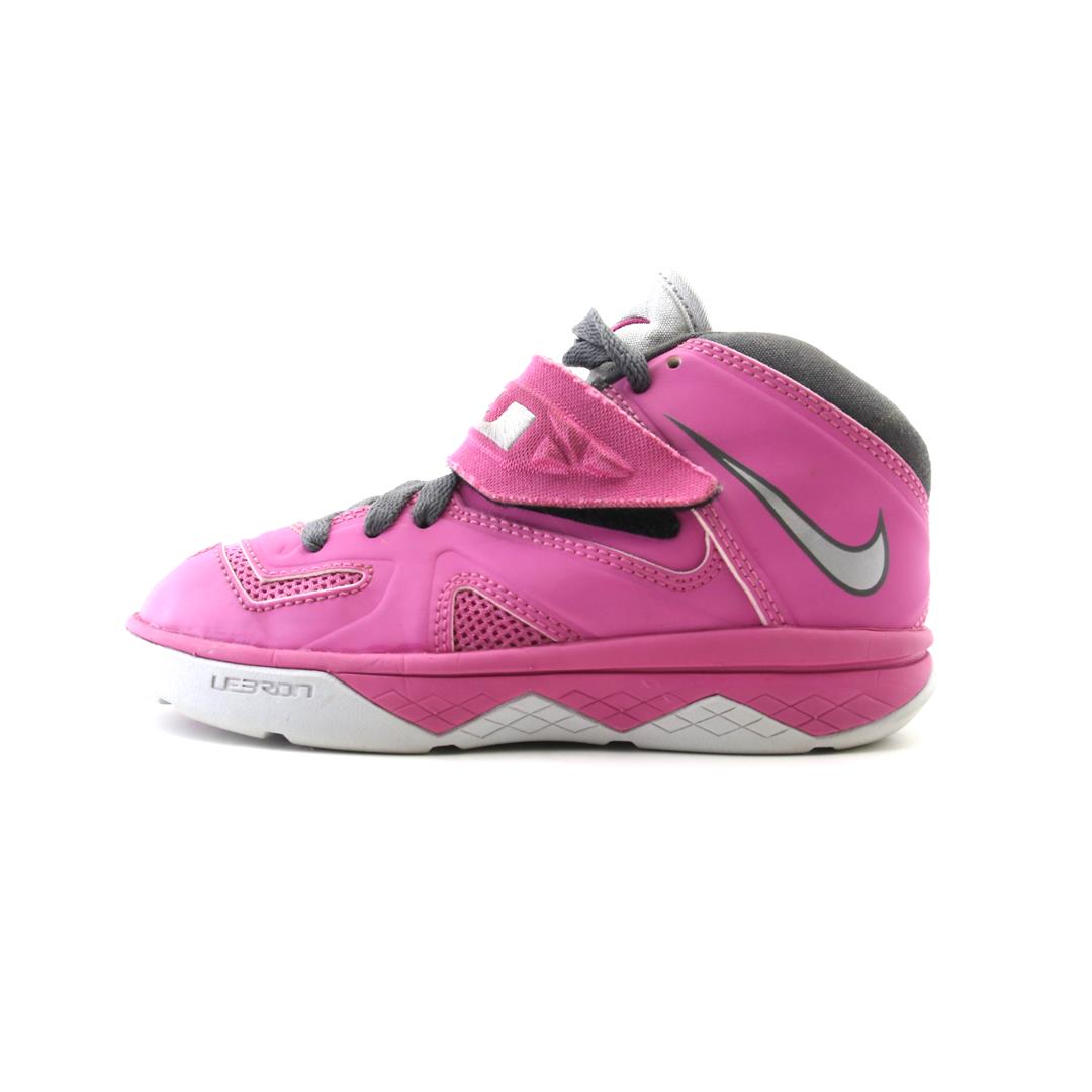 NIKE LEBRON ZOOM SOLDIER 7
