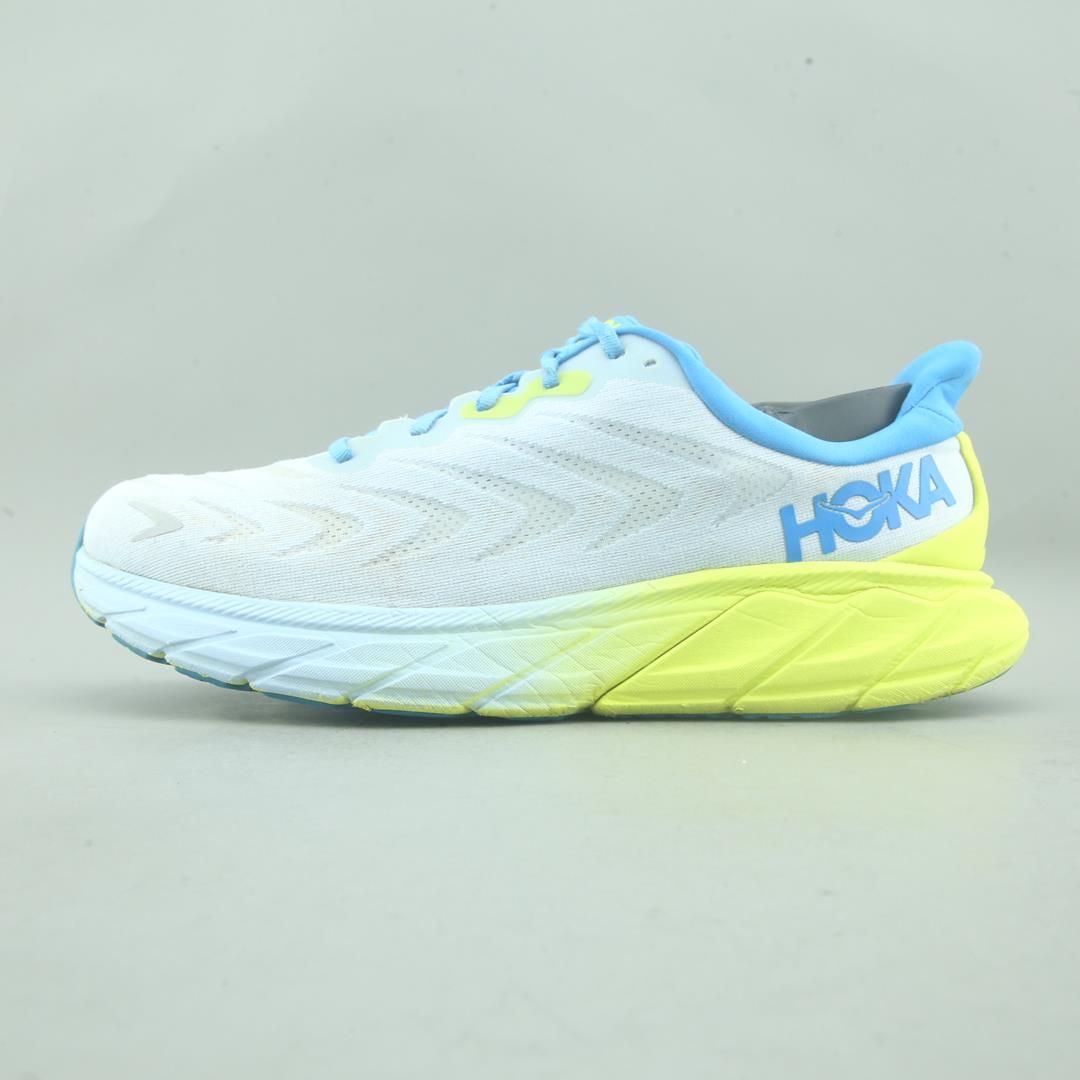 HOKA ONE ONE ARAHI 6