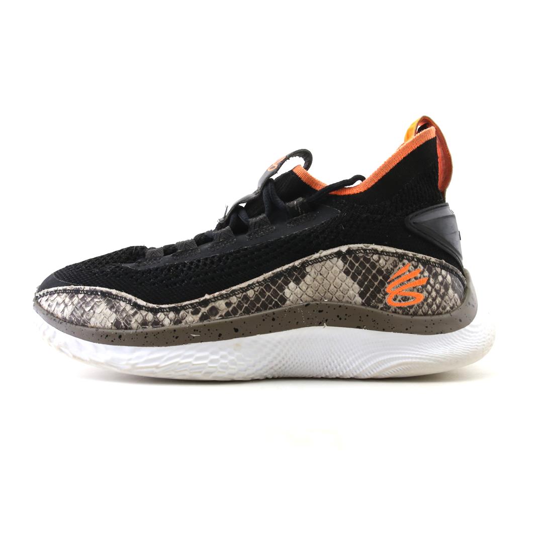 UNDER ARMOUR CURRY FLOW 8