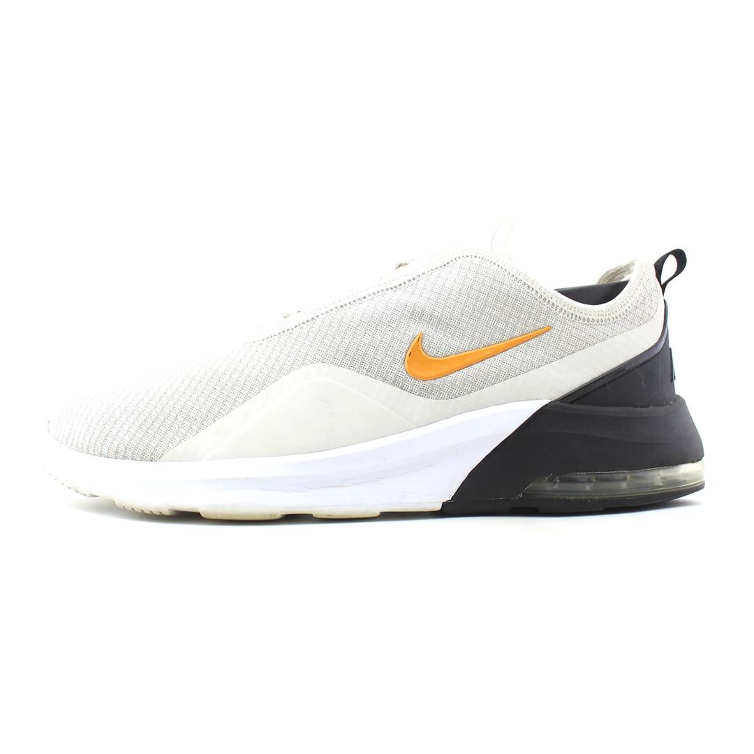 NIKE AIR MAX MOTION 2