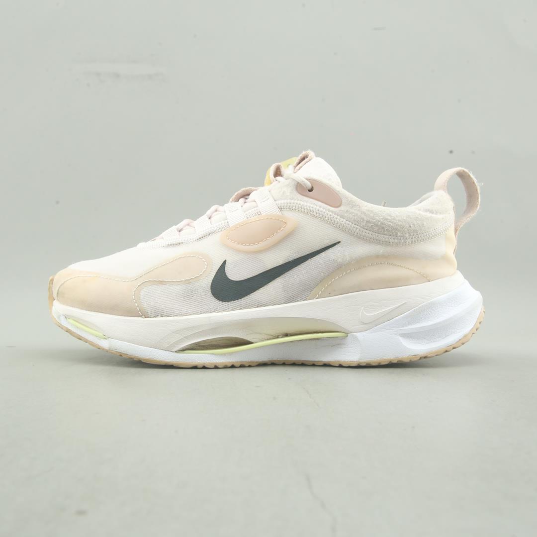 NIKE SPARK