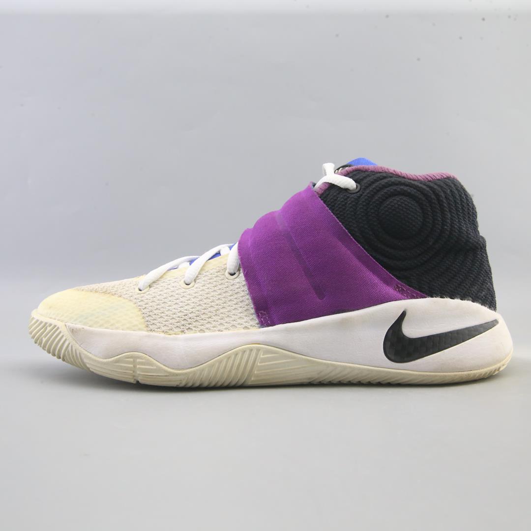 NIKE KYRIE 2