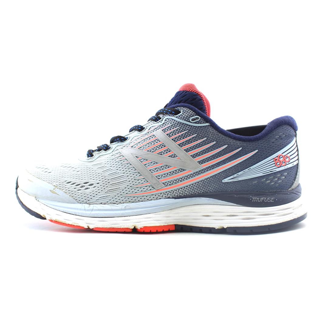 NEW BALANCE 880V8