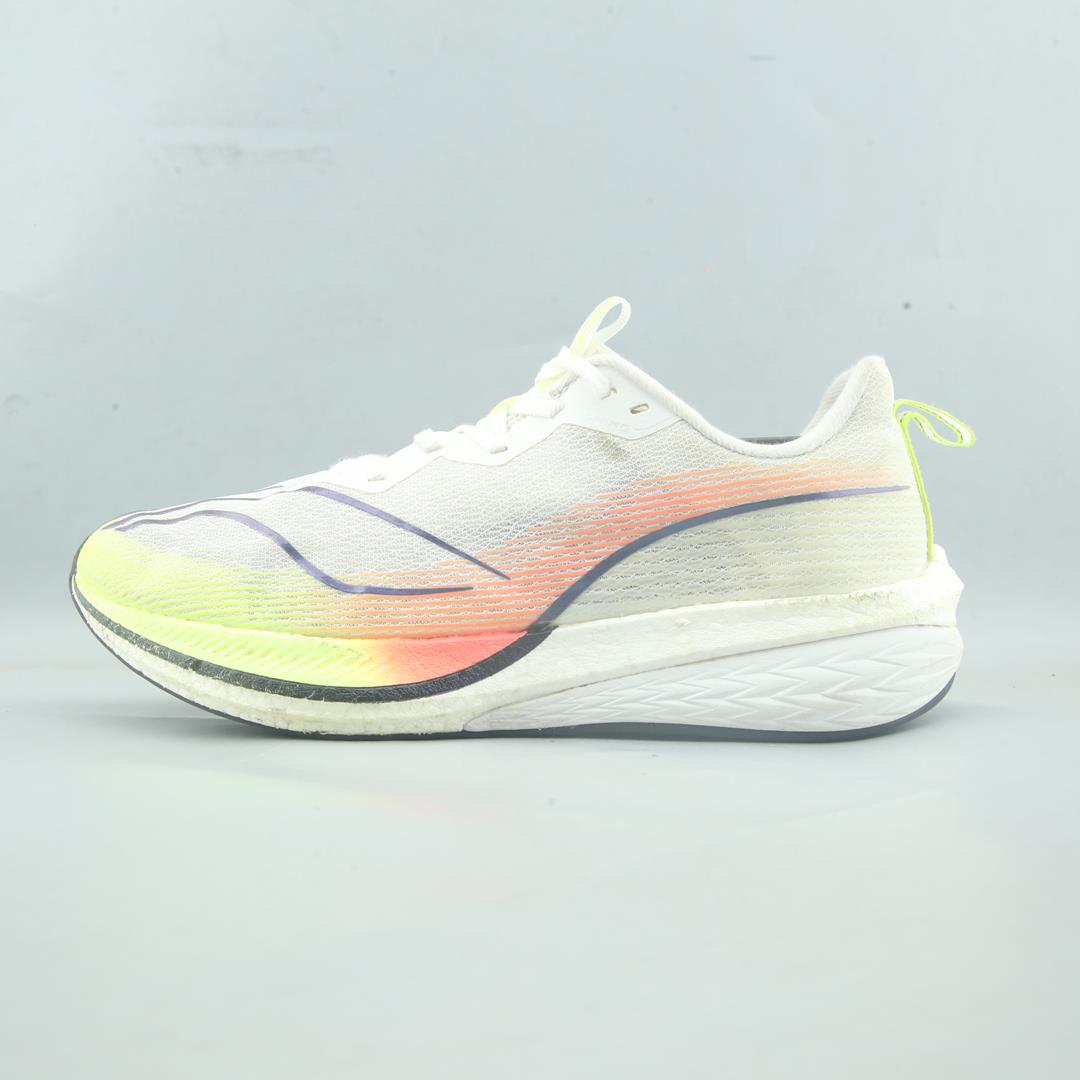 LI-NING DARK HORSE 6