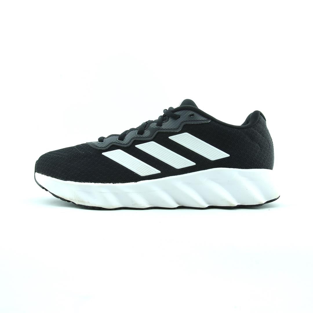 ADIDAS SWITCH MOVE
