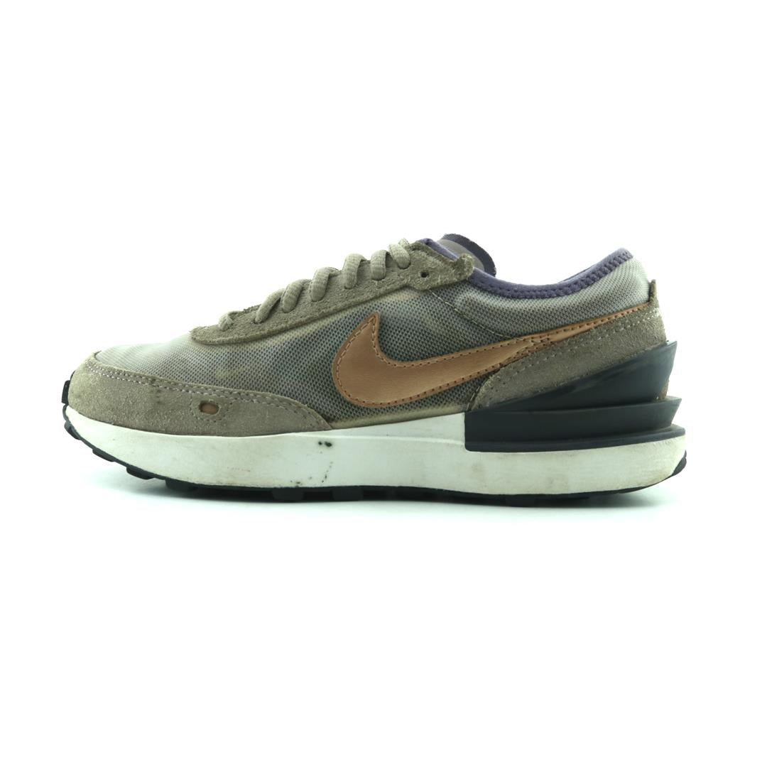 NIKE WAFFLE ONE