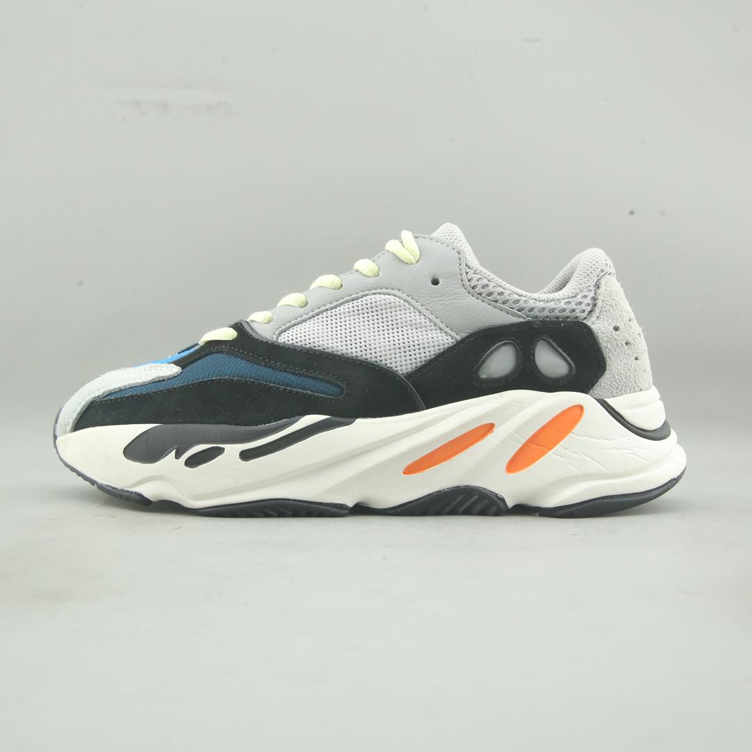 ADIDAS YEEZY BOOST 700