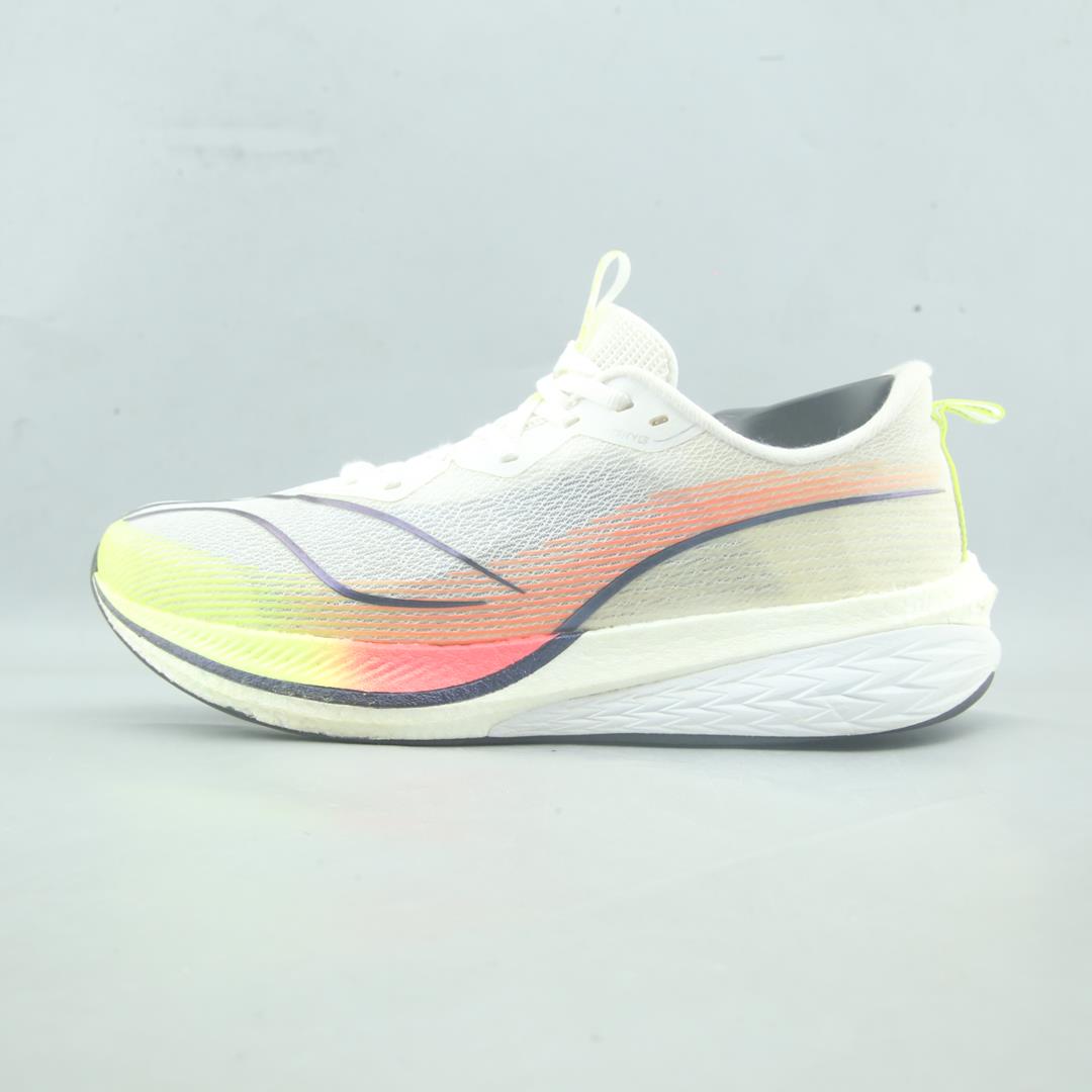 LI-NING DARK HORSE 6 '