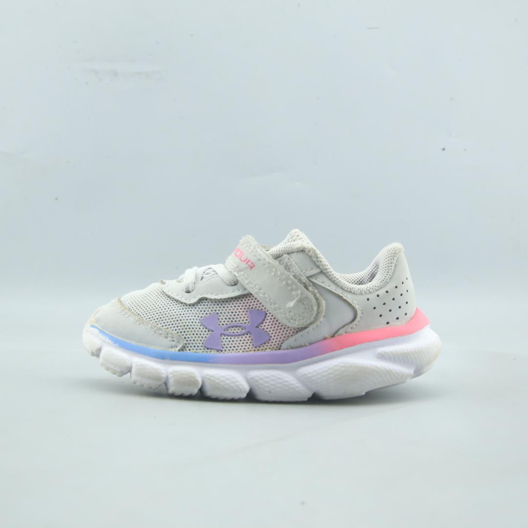 UNDER ARMOUR ASSERT 9