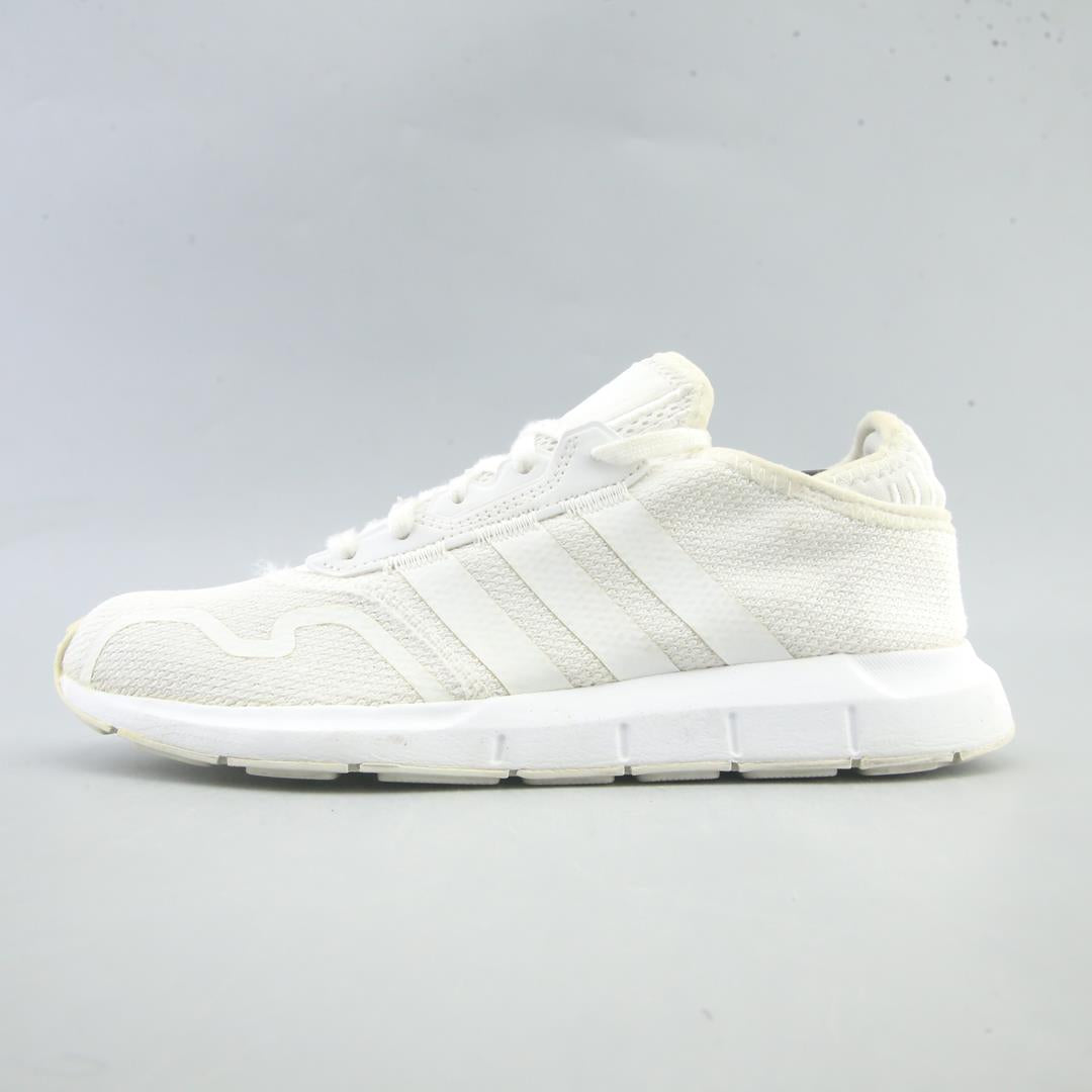ADIDAS SWIFT RUN X
