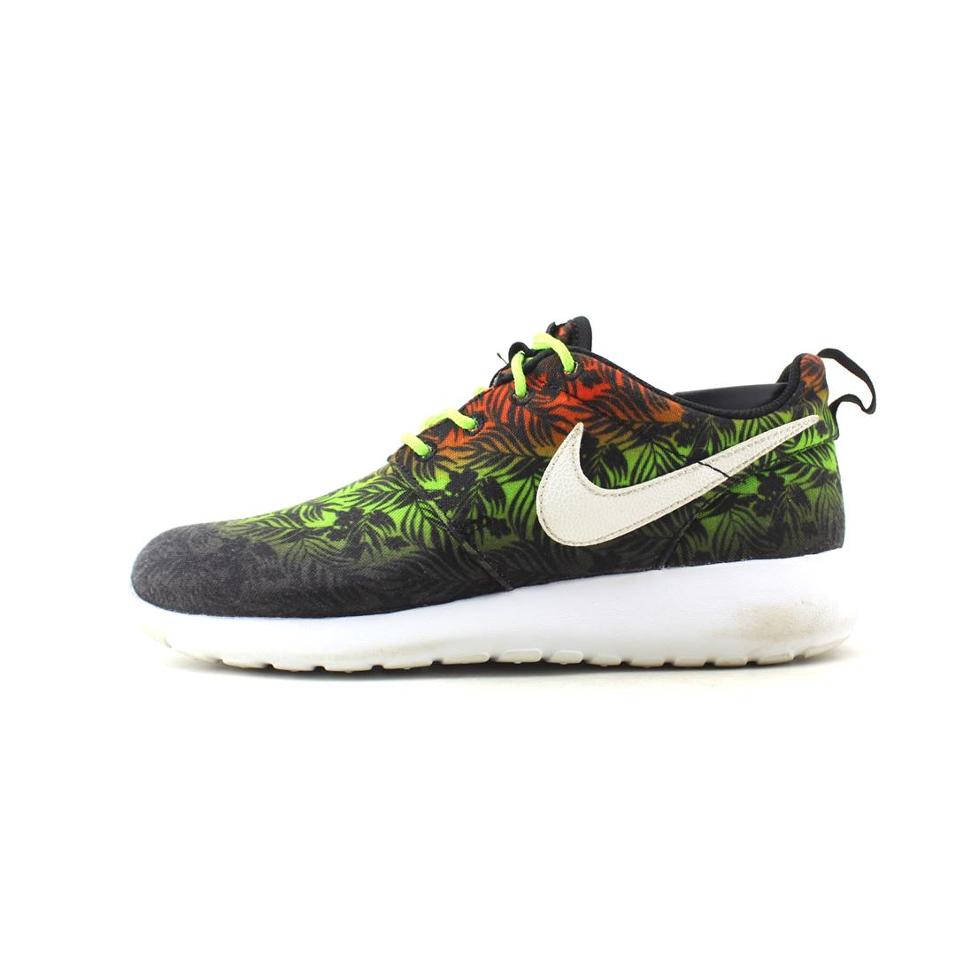 NIKE ROSHE RUN
