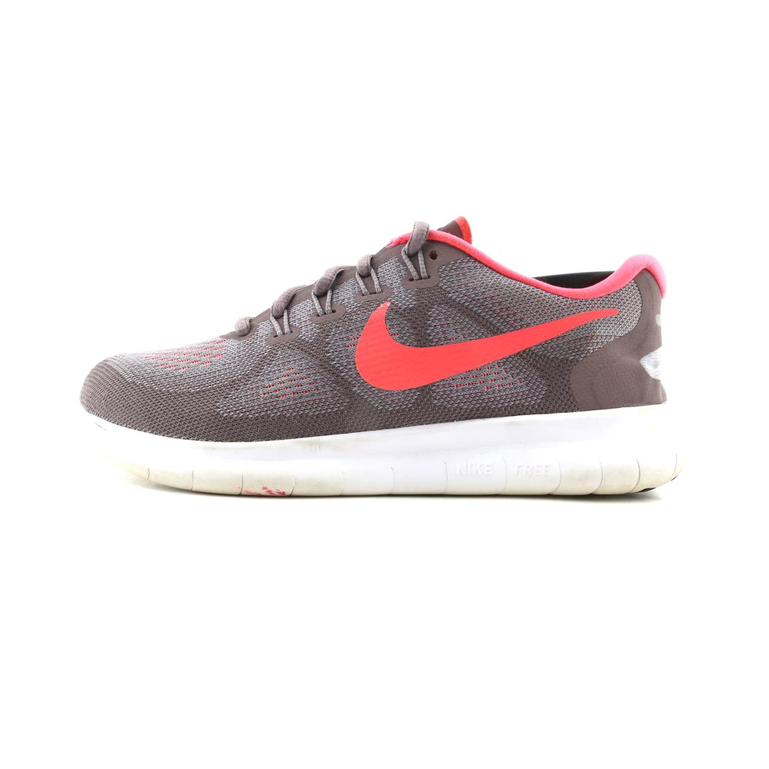 NIKE FREE RN 2017