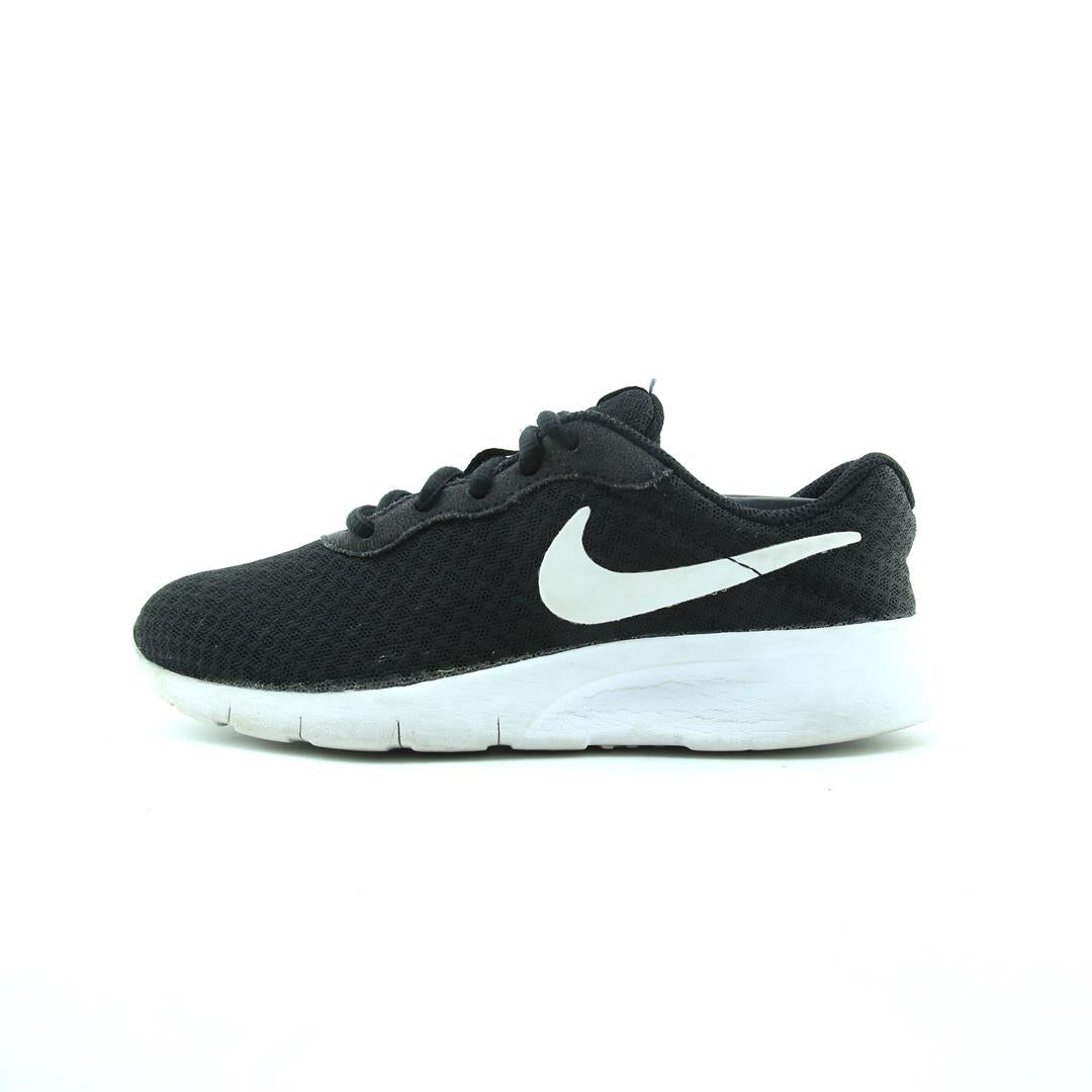 NIKE TANJUN