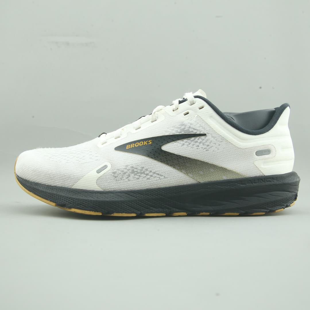 BROOKS LAUNCH 9