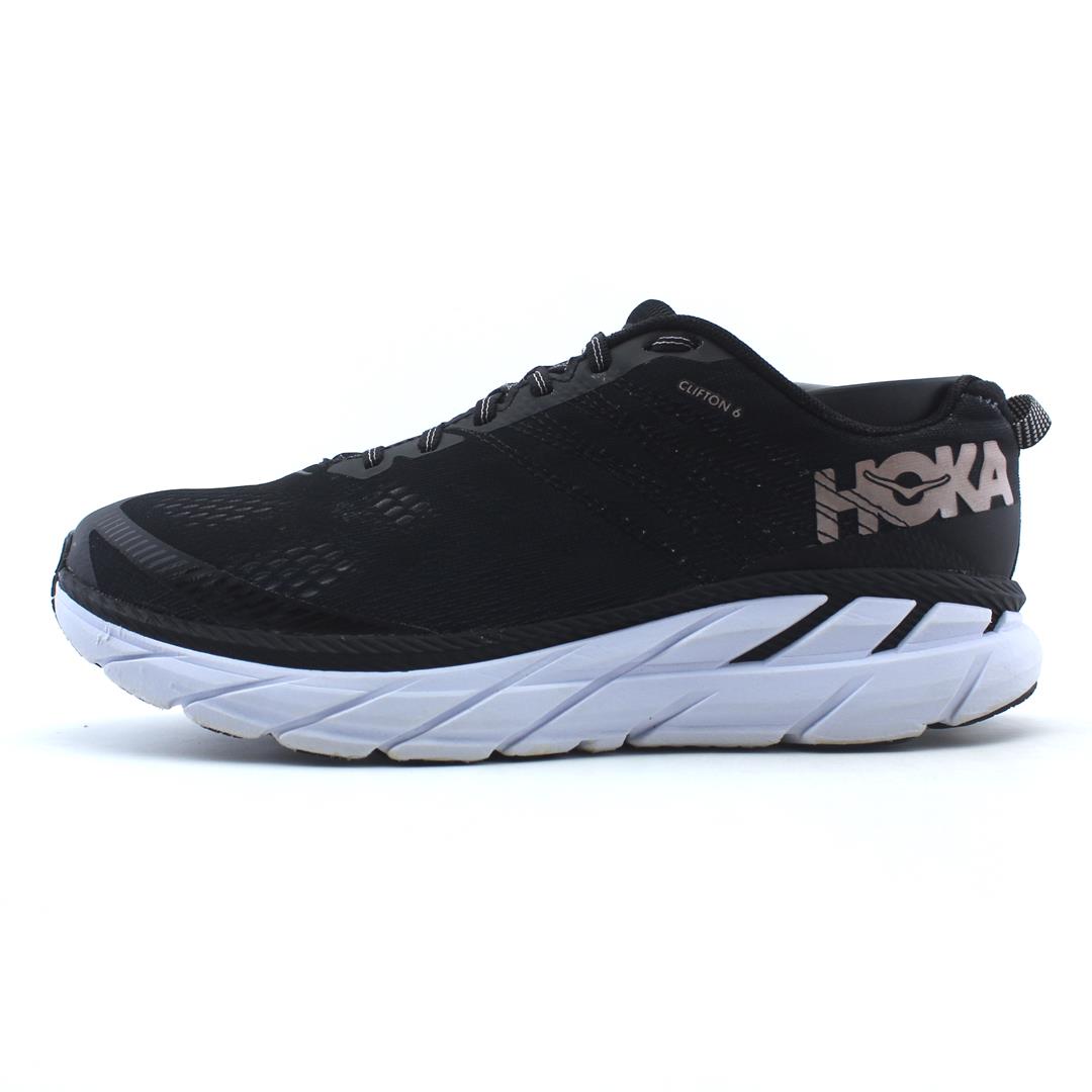 HOKA ONE ONE CLIFTON 6