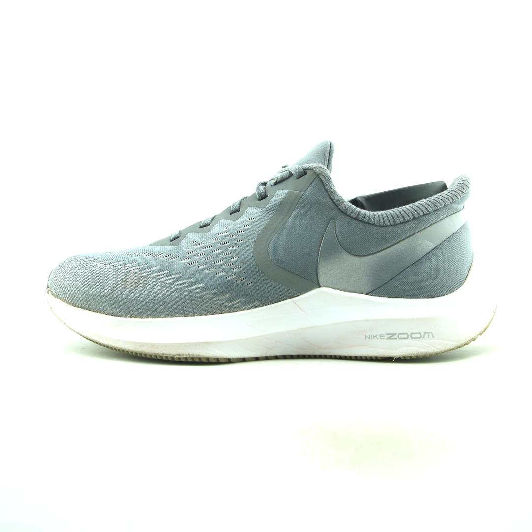 NIKE AIR ZOOM WINFLO 6