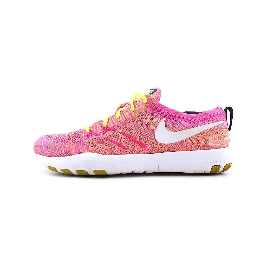 NIKE FREE FOCUS FLYKNIT