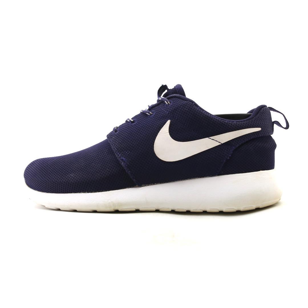 NIKE ROSHE ONE