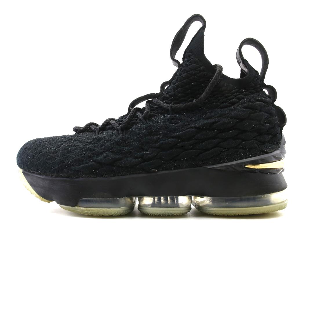 NIKE LEBRON 15
