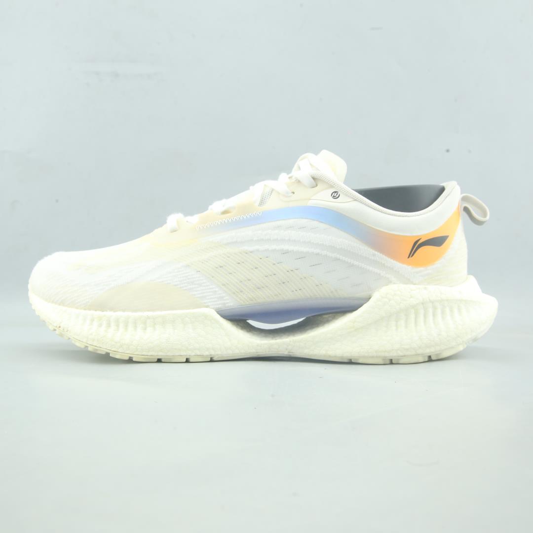 LI-NING SUPER LIGHT 19