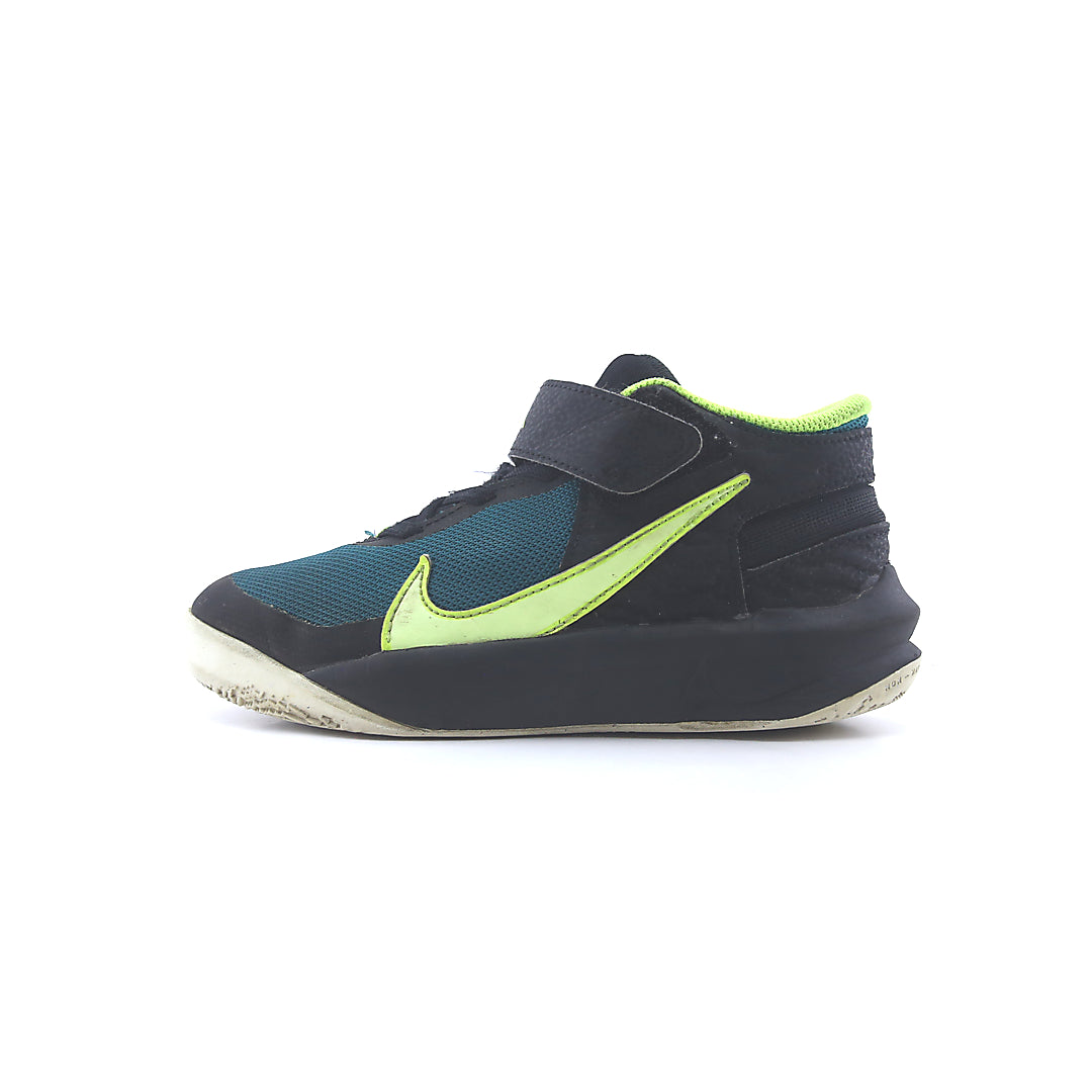 NIKE TEAM HUSTLE D 10