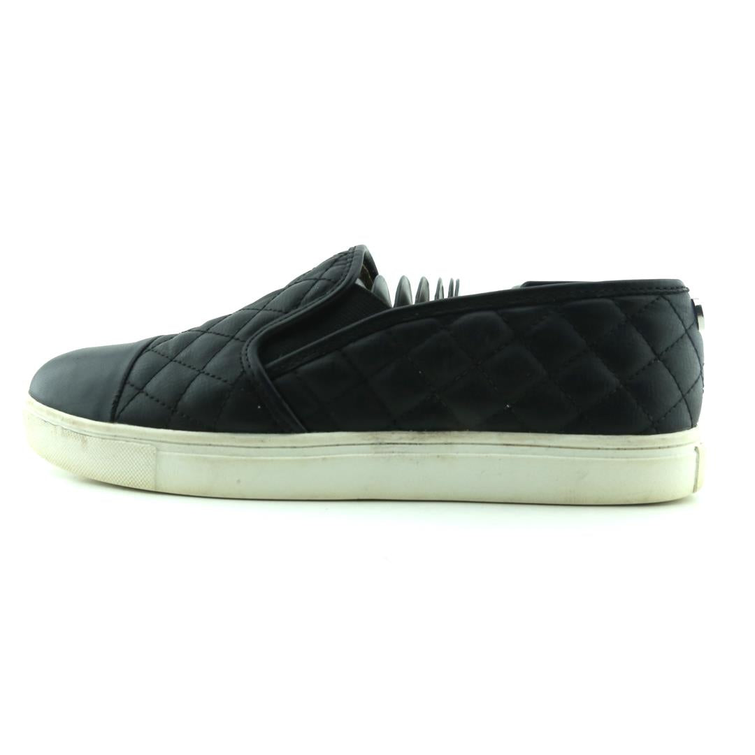 STEVE MADDEN ZAANDER
