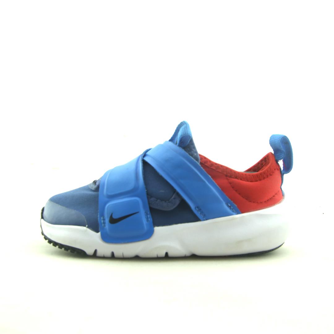 NIKE FLEX ADVANCE