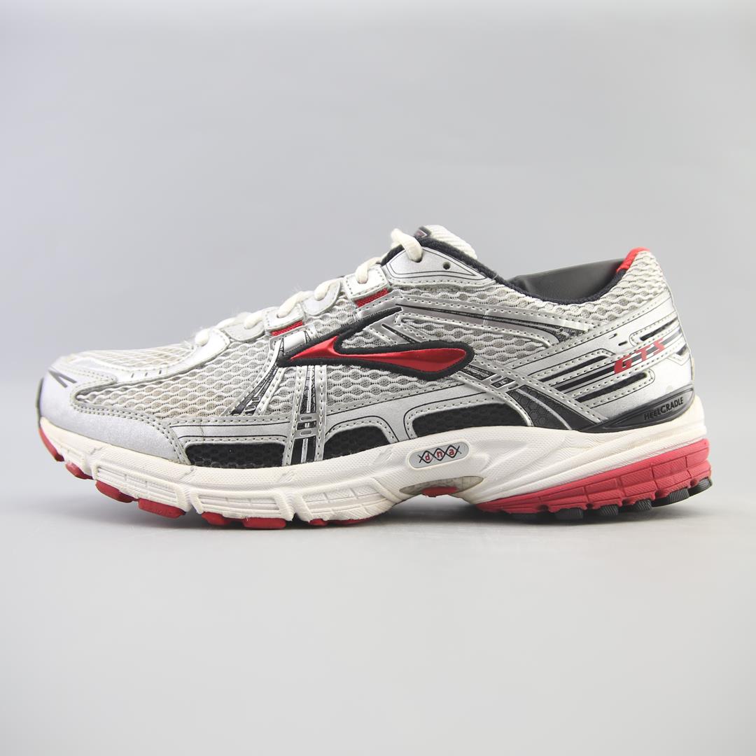 BROOKS ADRENALINE GTS 11