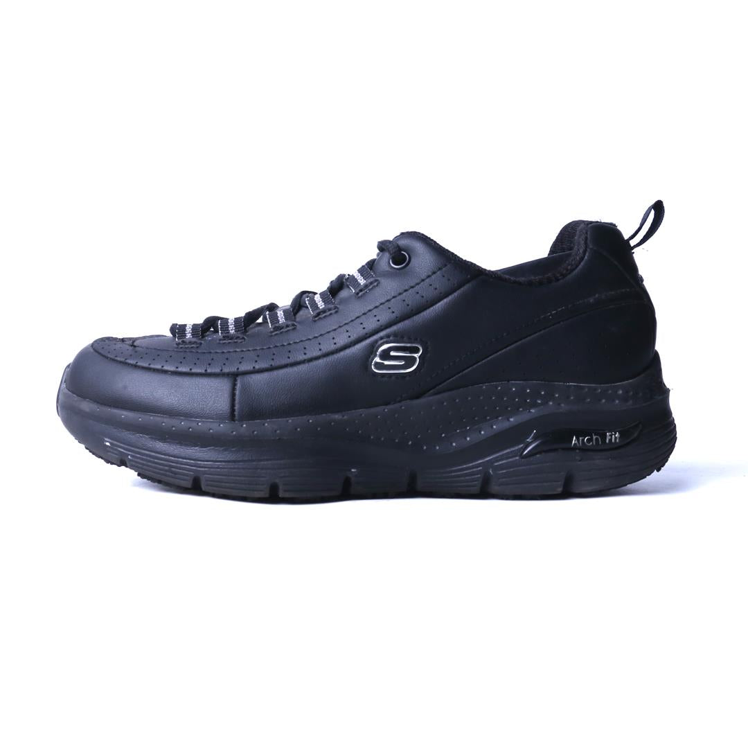 SKECHERS SLIP RESISTANT