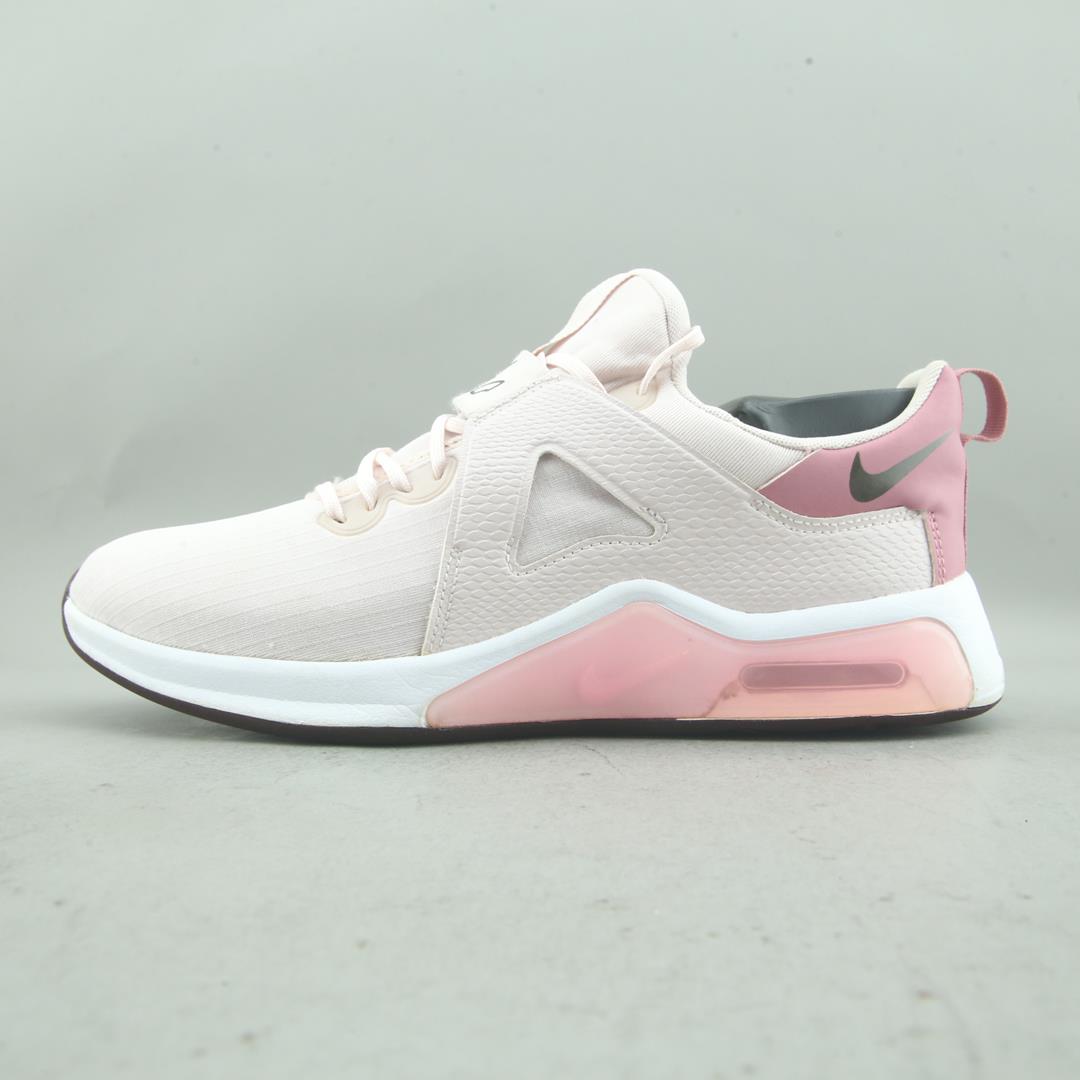 NIKE AIR MAX BELLA TR 5