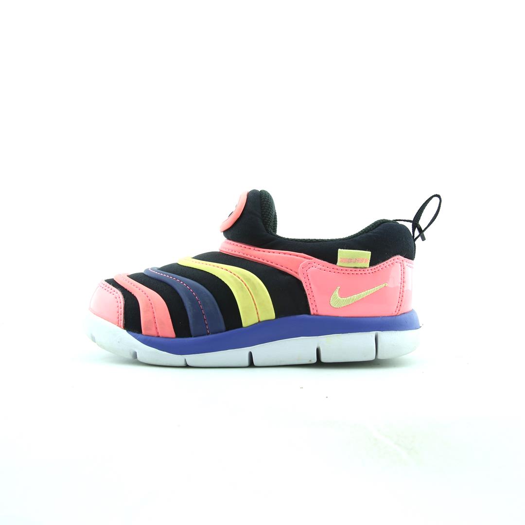 NIKE DYNAMO FREE