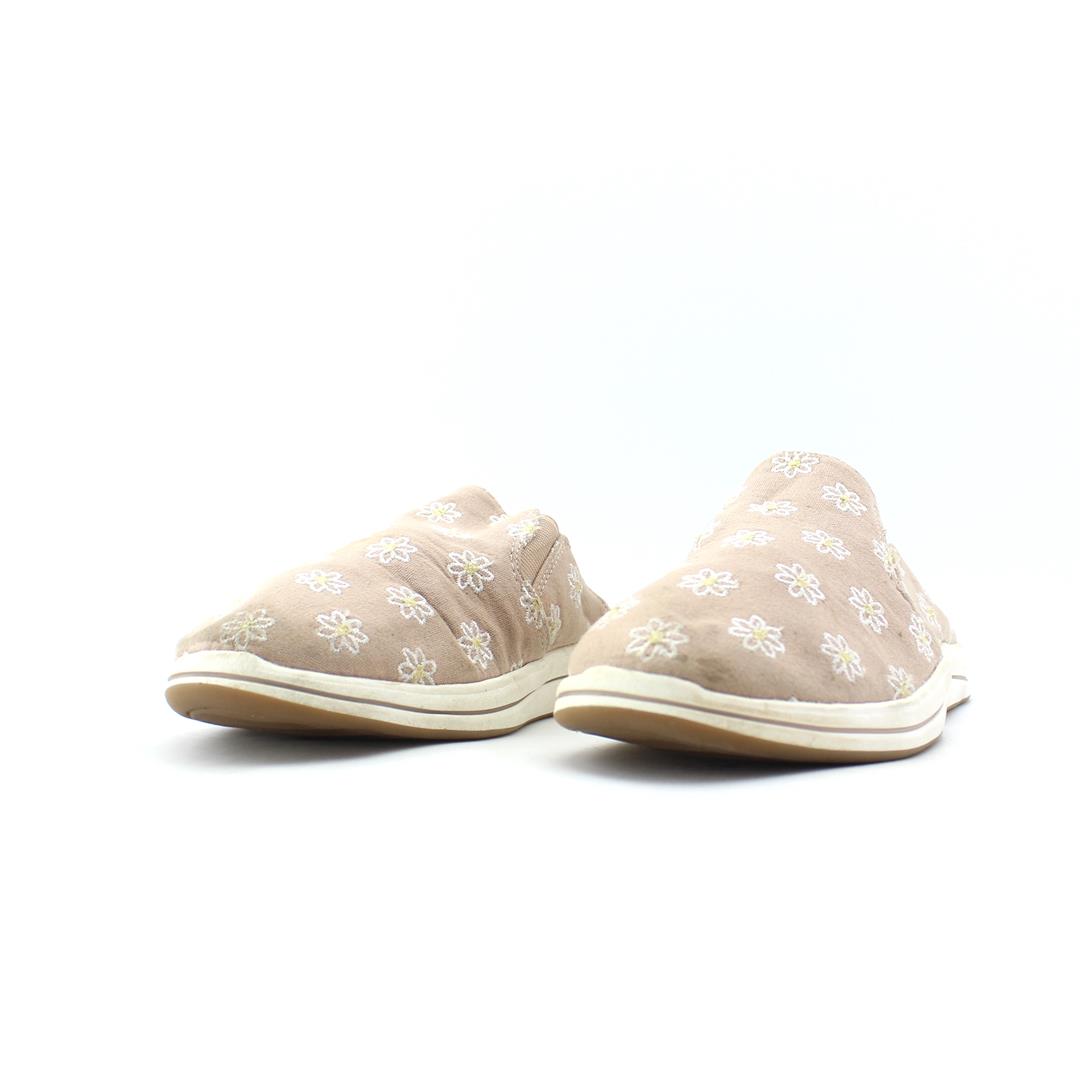 CLARKS CLOUDSTEPPERS