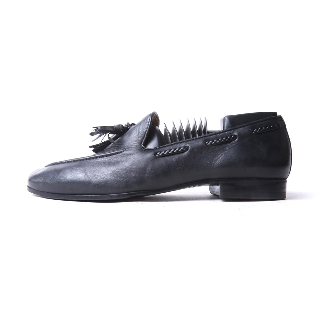 ZARA. .