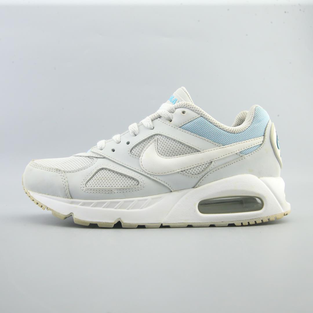 air max ivo trainers ladies