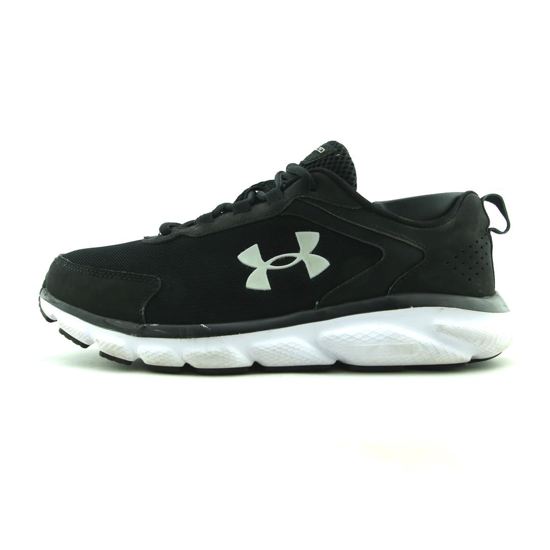 UNDER ARMOUR ASSERT 9