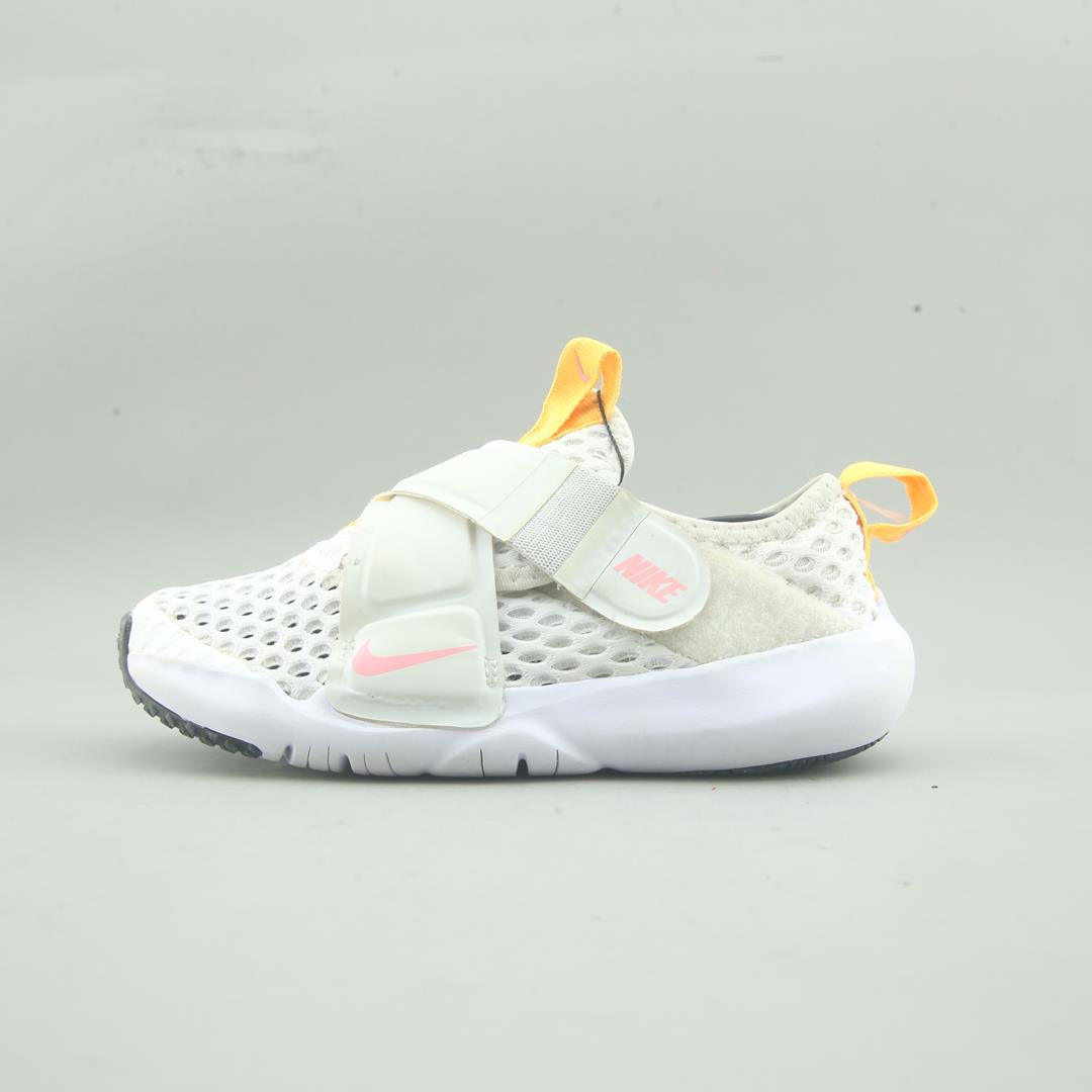 NIKE FLEX ADVANCE