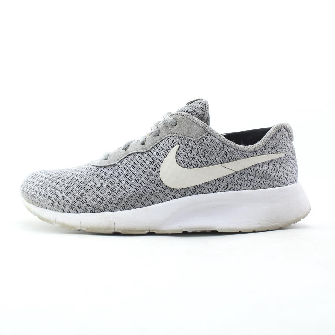 NIKE TANJUN