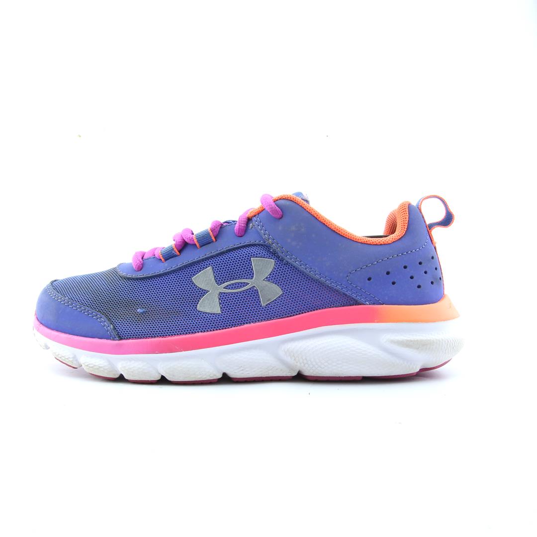 UNDER ARMOUR ASSERT 8